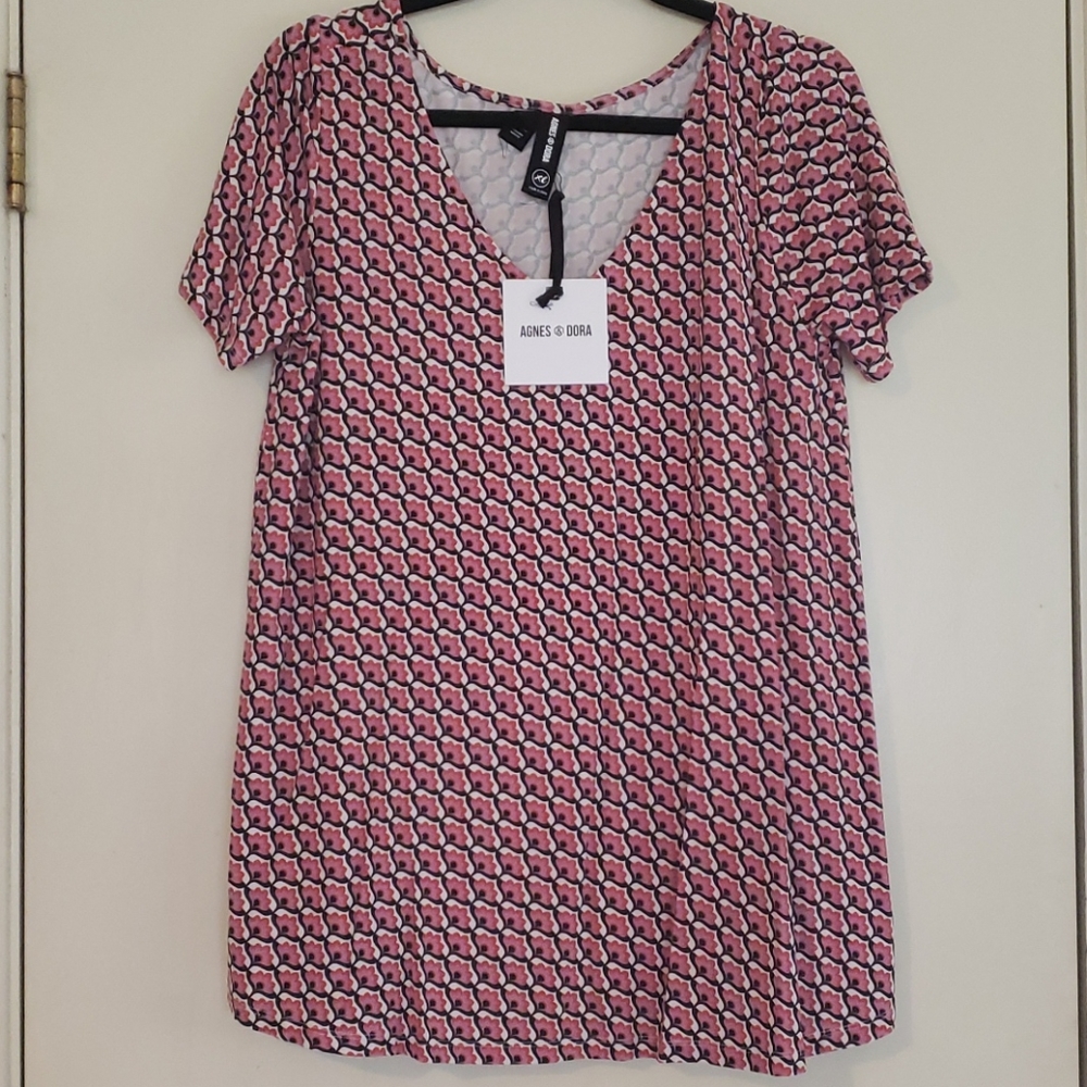 Agnes and Dora Everyday tee